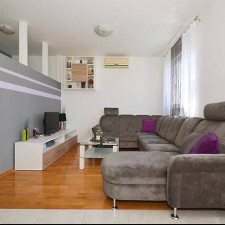 Apartment Charlie Podstrana Kültér fotó