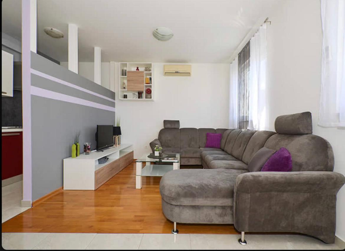 Apartment Charlie Podstrana Kültér fotó